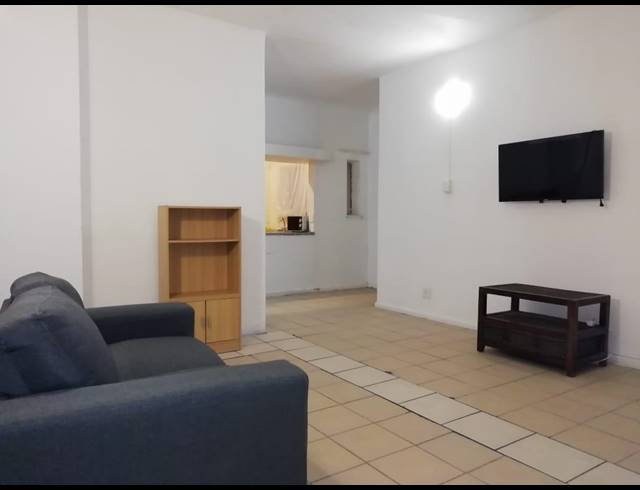 1 BEDROOM APARTMENT RENTED IN HUMEWOOD